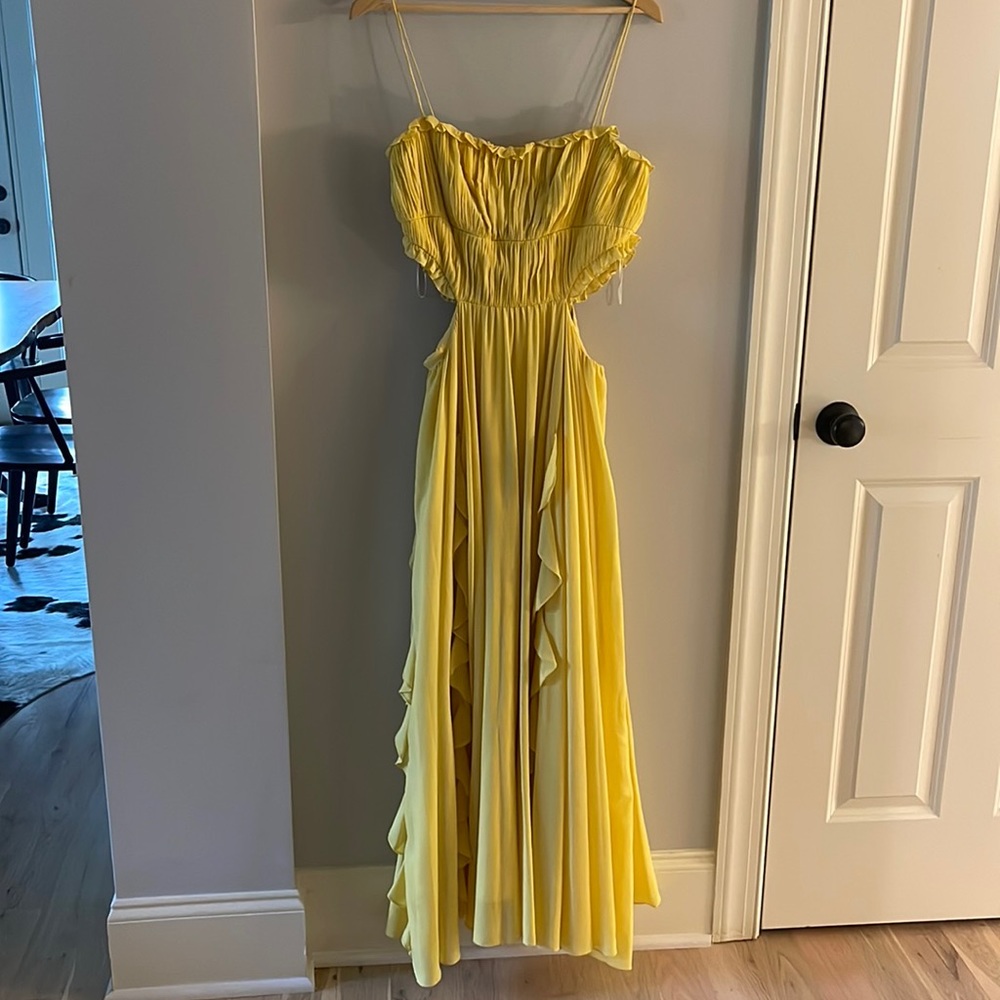 Amur cut out ruched ruffle gown - yellow size 10